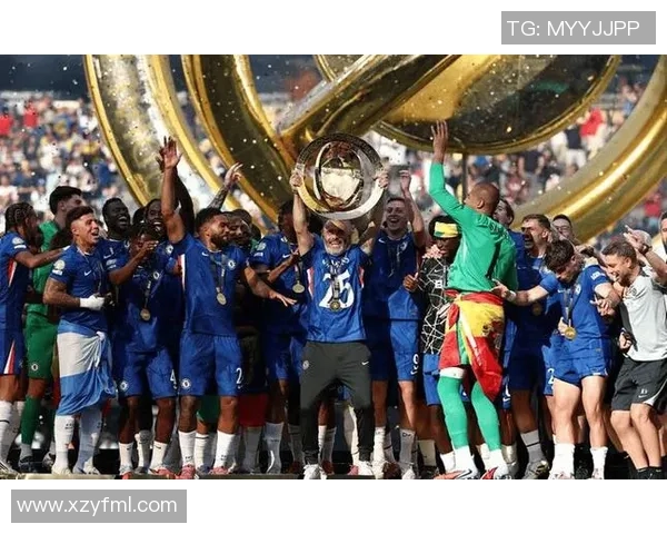 足球明星赛罗精彩瞬间图片回顾展现球场魅力与激情的完美结合 足球明星赛罗精彩瞬间图片回顾展现球场魅力与激情的完美结合